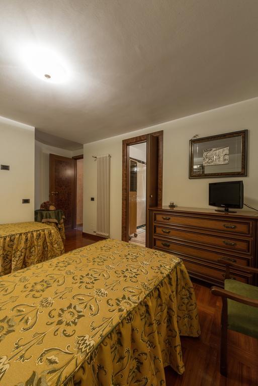 Villa Serapide B&B Тиволи Екстериор снимка
