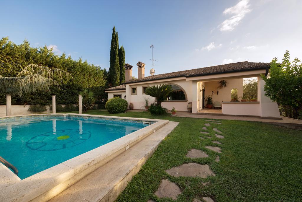 Villa Serapide B&B Тиволи Екстериор снимка